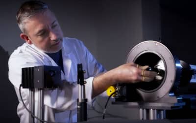 How does Resolve Optics ensure the quality of its custom optics?
